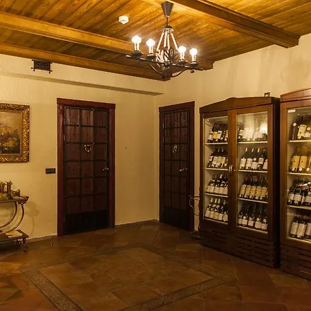 Ξενοδοχείο Tb Palace & 5*